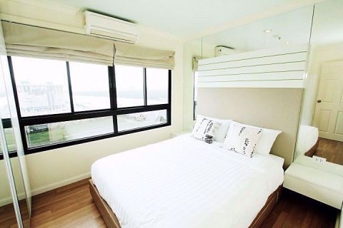 Condominio de 2 dormitorios en Yan Nawa, Bangkok, Tailandia № 76170 - foto 7