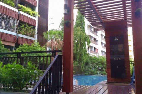 Condominio de 1 dormitorio en Phra Khanong, Bangkok, Tailandia № 76172 - foto 8