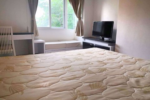Condominio de 1 dormitorio en Phra Khanong, Bangkok, Tailandia № 76172 - foto 5