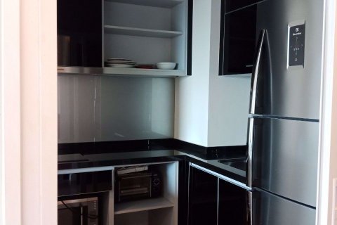 Condo in Khlong Toei, Bangkok, Thailand, 1 bedroom № 76171 - photo 6