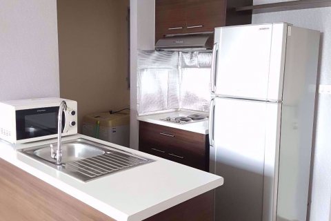 Condominio de 2 dormitorios en Phra Khanong, Bangkok, Tailandia № 76169 - foto 3