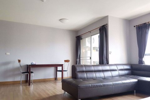 Condo à Phra Khanong, Bangkok, Thaïlande, 2 chambres  № 76169