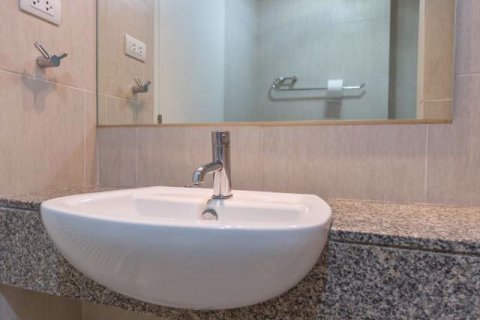Condominio de 1 dormitorio en Watthana, Bangkok, Tailandia № 76285 - foto 17