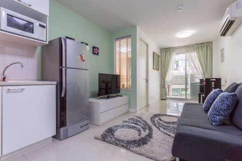 Condominio de 1 dormitorio en Watthana, Bangkok, Tailandia № 76285 - foto 2