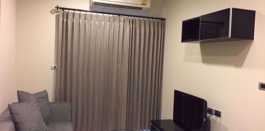 Condominio de 1 dormitorio en Khlong Toei, Bangkok, Tailandia № 76287