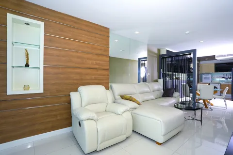 Apartamento de 3 dormitorios en Pattaya, Tailandia № 80168 - foto 2