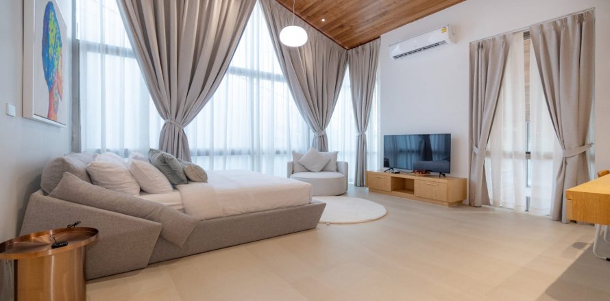 Villa in The Trinity Village, Phuket, Thailand 4 bedrooms № 101745