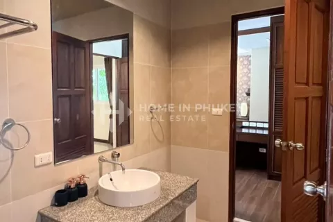Casa de 4 dormitorios en Phuket, Tailandia № 131442 - foto 9