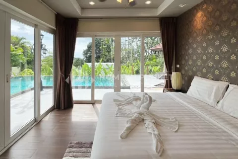Casa de 4 dormitorios en Phuket, Tailandia № 131442 - foto 10