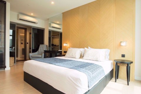 Condominio de 1 dormitorio en Bang Rak, Bangkok, Tailandia № 77194 - foto 6