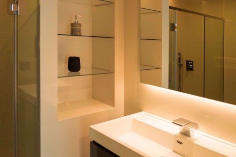 Condominio de 1 dormitorio en Bang Rak, Bangkok, Tailandia № 77194 - foto 10