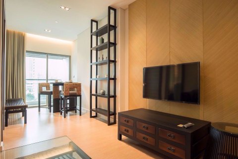 Condominio de 1 dormitorio en Bang Rak, Bangkok, Tailandia № 77194 - foto 3