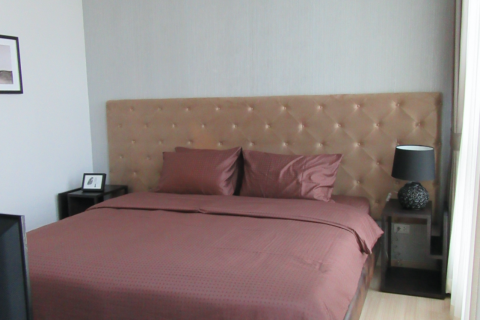 Condominio de 3 dormitorios en Huai Khwang, Bangkok, Tailandia № 77195 - foto 6