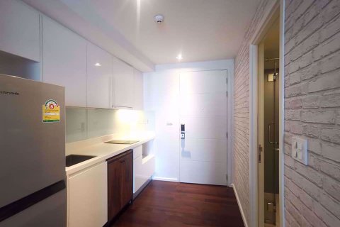 Condominio de 1 dormitorio en Chatuchak, Bangkok, Tailandia № 77191 - foto 8