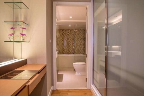Condominio de 3 dormitorios en Watthana, Bangkok, Tailandia № 77190 - foto 23