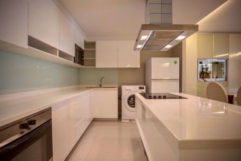 Condominio de 3 dormitorios en Watthana, Bangkok, Tailandia № 77190 - foto 15