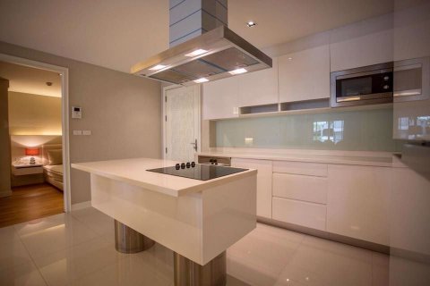 Condominio de 3 dormitorios en Watthana, Bangkok, Tailandia № 77190 - foto 14