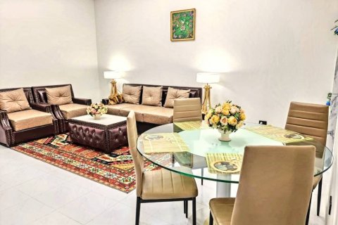 Condominio de 2 dormitorios en Khlong Toei, Bangkok, Tailandia № 119380 - foto 3