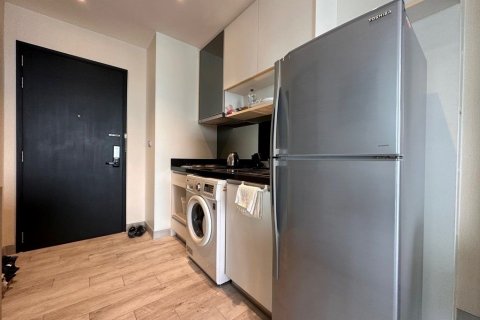 Estudio en el condominio en Watthana, Bangkok, Tailandia № 142634 - foto 6
