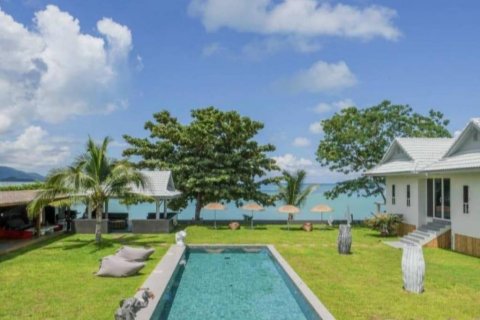 Chalet de 4 dormitorios en Surat Thani, Tailandia № 132949