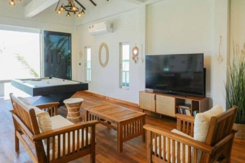 Chalet de 4 dormitorios en Surat Thani, Tailandia № 132949 - foto 9