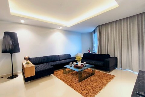 Condo in Pattaya, Thailand, 2 bedrooms № 8416 - photo 7