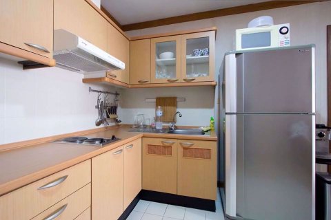 Condominio de 1 dormitorio en Khlong Toei, Bangkok, Tailandia № 76746 - foto 5