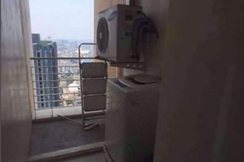 Condominio de 1 dormitorio en Khlong San, Bangkok, Tailandia № 76800 - foto 8