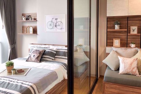 Condominio de 1 dormitorio en Bang Rak, Bangkok, Tailandia № 76312 - foto 3
