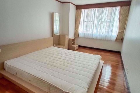 Condominio de 1 dormitorio en Watthana, Bangkok, Tailandia № 76365 - foto 4