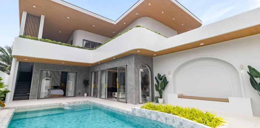 Villa in Phuket, Thailand 4 bedrooms № 111811