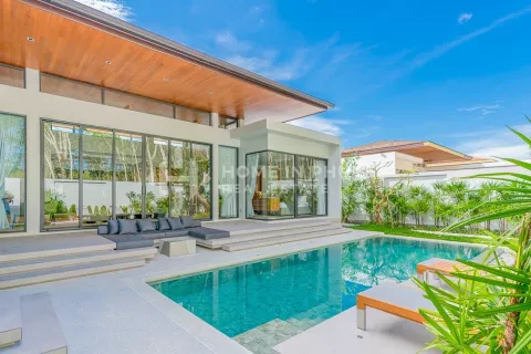 Casa de 3 dormitorios en Phuket, Tailandia № 130882 - foto 2