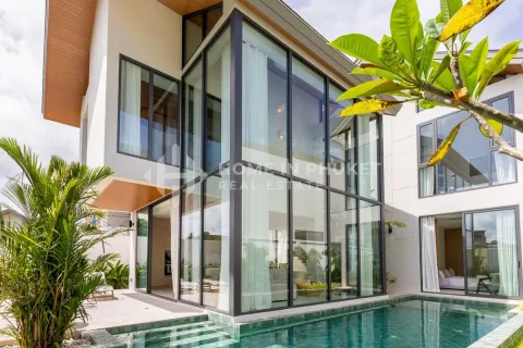 Casa de 4 dormitorios en Bang Tao, Tailandia № 130889