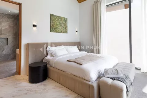 Casa de 4 dormitorios en Bang Tao, Tailandia № 130889 - foto 27