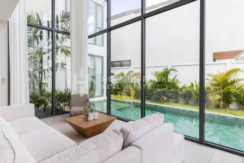 Casa de 4 dormitorios en Bang Tao, Tailandia № 130889 - foto 6