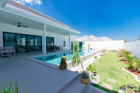 Chalet de 3 dormitorios en Hua Hin, Tailandia № 120291 - foto 2