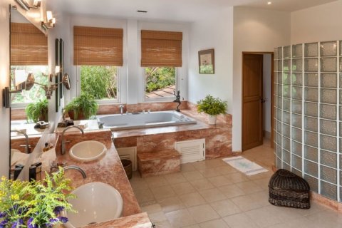 Villa in Chiang Mai, Thailand 5 Schlafzimmer № 102977 - Foto 14