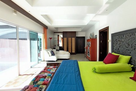 Casa de 3 dormitorios en Pattaya, Tailandia № 80804 - foto 30