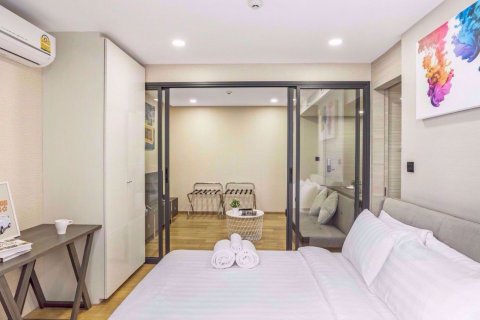 Condominio de 1 dormitorio en Pathum Wan, Bangkok, Tailandia № 77095 - foto 3