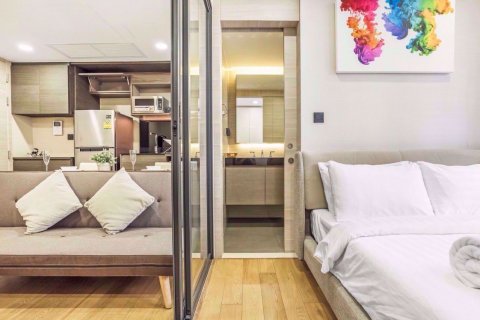 Condominio de 1 dormitorio en Pathum Wan, Bangkok, Tailandia № 77095 - foto 4
