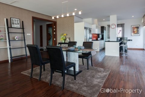 Condo in Pattaya, Thailand, 2 bedrooms  № 125746