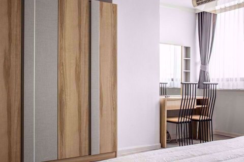 Estudio en el condominio en Watthana, Bangkok, Tailandia № 77159 - foto 3