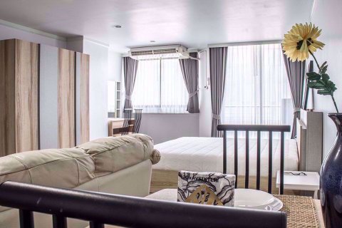 Estudio en el condominio en Watthana, Bangkok, Tailandia № 77159 - foto 5