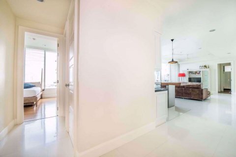 Condominio de 2 dormitorios en Watthana, Bangkok, Tailandia № 77156 - foto 5
