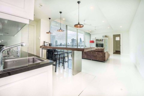Condominio de 2 dormitorios en Watthana, Bangkok, Tailandia № 77156 - foto 3