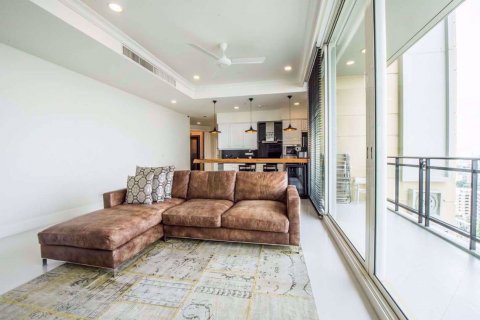 Condominio de 2 dormitorios en Watthana, Bangkok, Tailandia № 77156 - foto 6