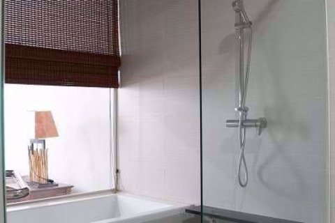Condo in Khlong Toei, Bangkok, Thailand, 3 bedrooms № 77157 - photo 15