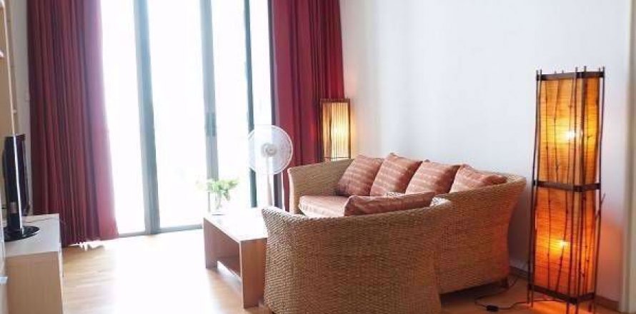 Condo in Khlong Toei, Bangkok, Thailand, 3 bedrooms № 77157