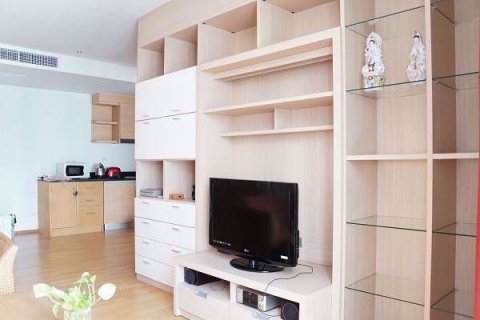 Condo in Khlong Toei, Bangkok, Thailand, 3 bedrooms № 77157 - photo 3