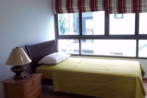Condo in Khlong Toei, Bangkok, Thailand, 3 bedrooms № 77157 - photo 12
